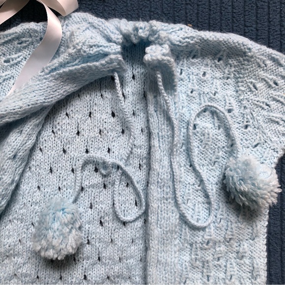 Hand knit baby sweater and bonnet - Picture 5 of 16